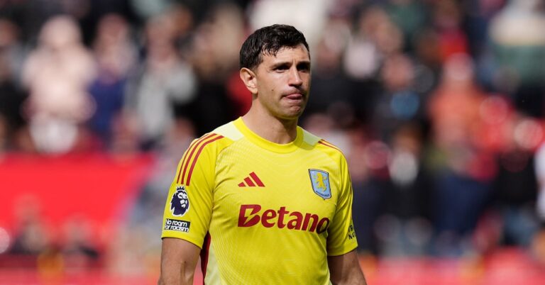 Emiliano-Martinez-Aston-Villa.jpg