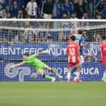 Le-Real-Oviedo-lors-des-barrages-en-vue-de-la-montee-en-Liga-11-juin-2025-2100856.jpg