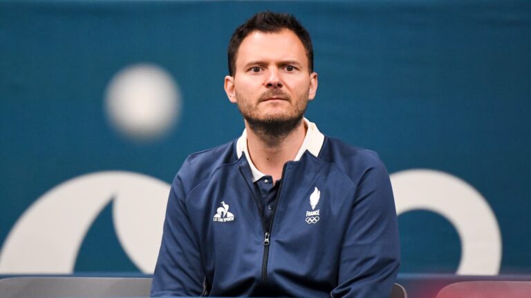 Nathanael-Molin-entraineur-de-l-equipe-de-France-de-tennis-de-table-en-juillet-2024-2086175.jpg