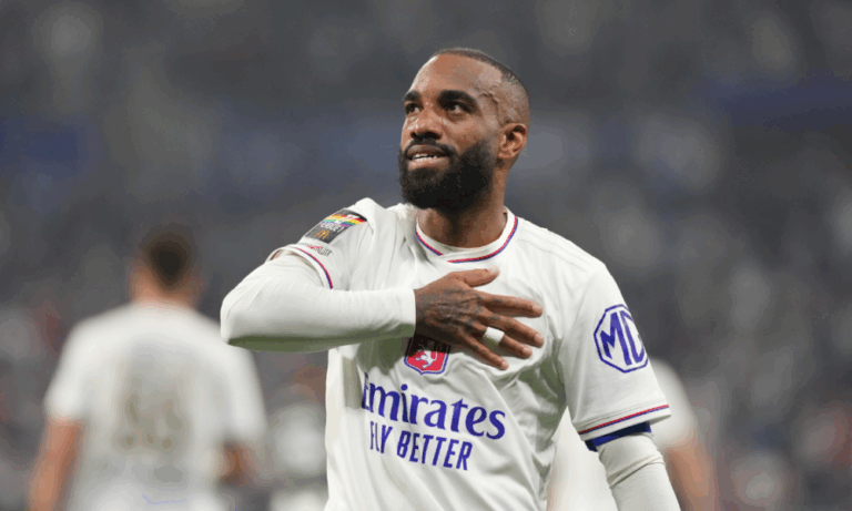 Transferts-OL-Alexandre-Lacazette-a-trouve-un-nouveau-club-1000x600.png