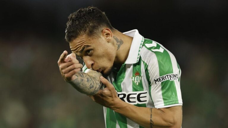 antony-2425-betis.jpg