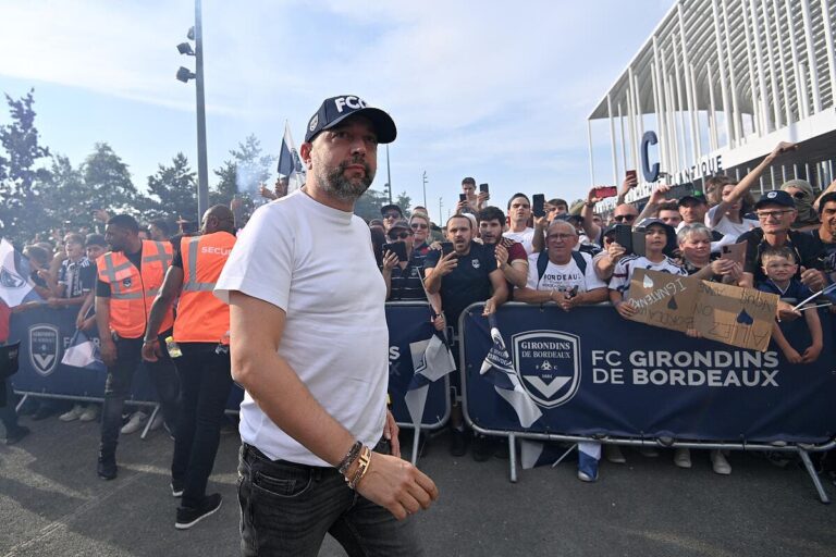 bordeaux-ca-chauffe-avec-les-ultras-gerard-lopez-a-tout-prevu-gerard-lopez-10-394504.jpg