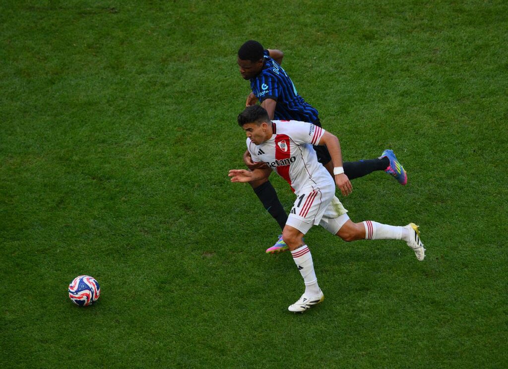 cdm-l-inter-assure-river-plate-elimine-iconsport_263085_0068-394785.jpg