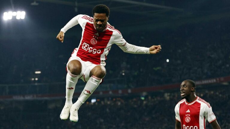 chuba-akpom-2324-2.jpg