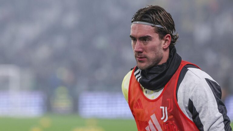 dusan-vlahovic-2425.jpg