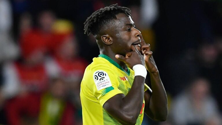 moses-simon-5f9dc93c3f57a.jpg