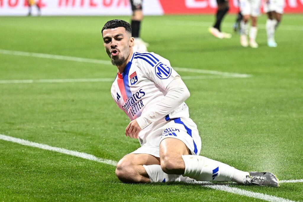 ol-marinakis-veut-aider-textor-iconsport_258634_0370-394941.jpg