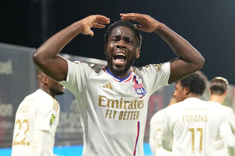ol-miracle-a-lyon-orel-mangala-a-trouve-un-club-iconsport_221756_0097-394215.jpg