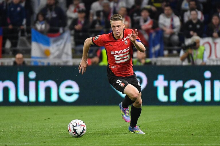 truffert-signe-a-bournemouth-pour-16-5me-iconsport_258634_0462-394221.jpg
