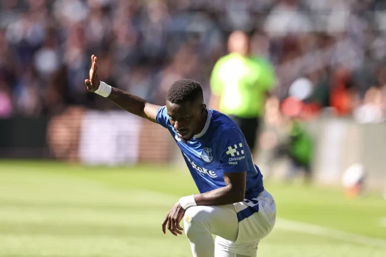 Idrissa-Gueye-va-rallonger-son-contrat-avec-Everton-©Alamy.webp.webp