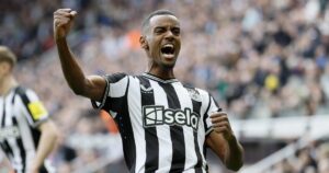Isak-Newcastle.jpg