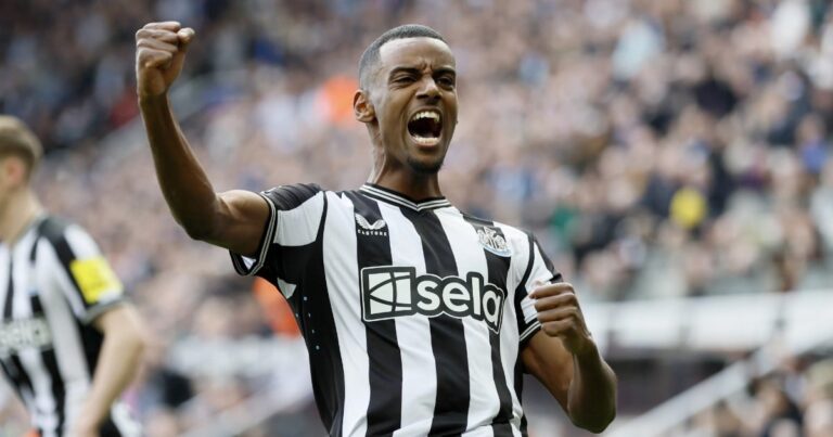 Isak-Newcastle.jpg