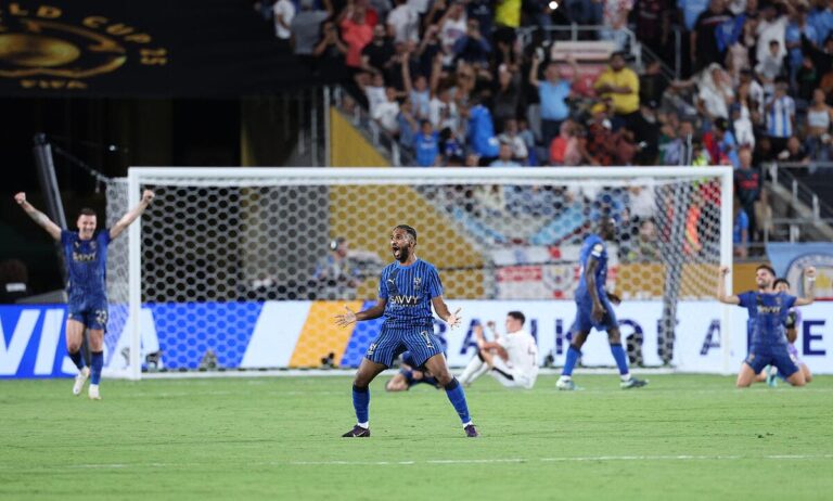 cdm-al-hilal-elimine-manchester-city-iconsport_263425_0082-395017.jpg