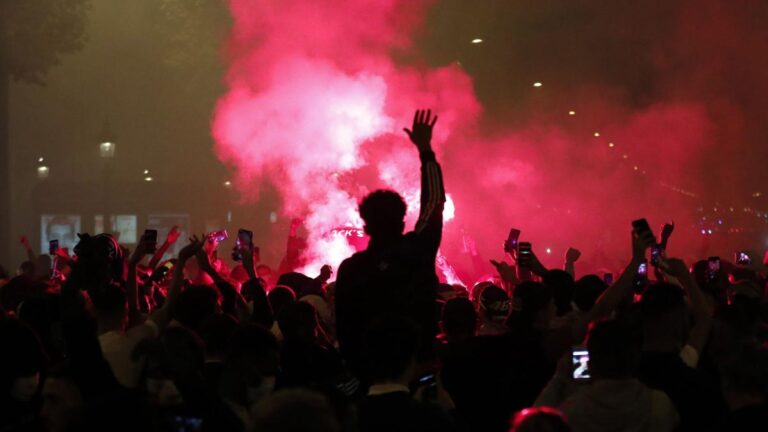 champs-elysees.jpg