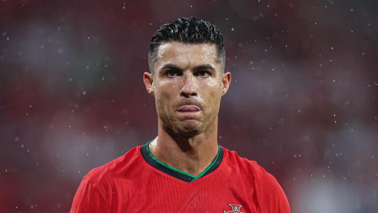 cristiano-ronaldo-2425.jpg