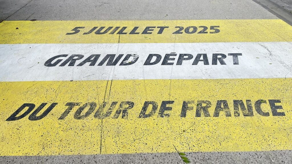 le-grand-depart-du-tour-de-france-2025-a-lille-6866955cbce16391636297.jpg