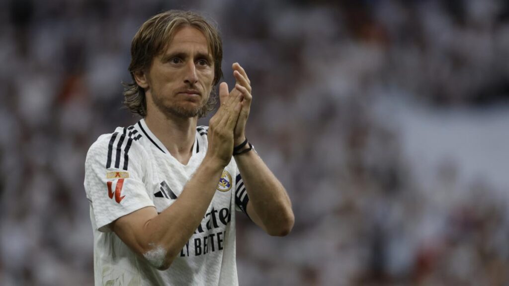 luka-modric-2425-ii.jpg