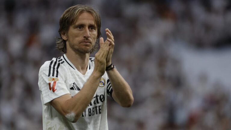 luka-modric-2425-ii.jpg