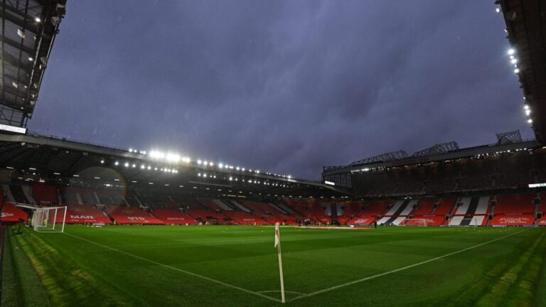 oldtrafford.jpg