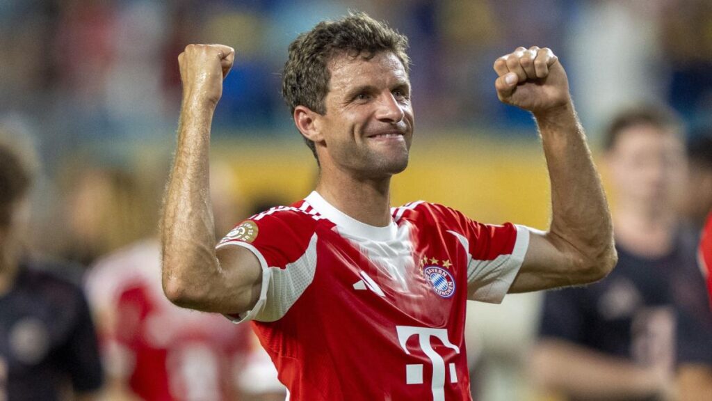 thomas-muller-2425-22.jpg