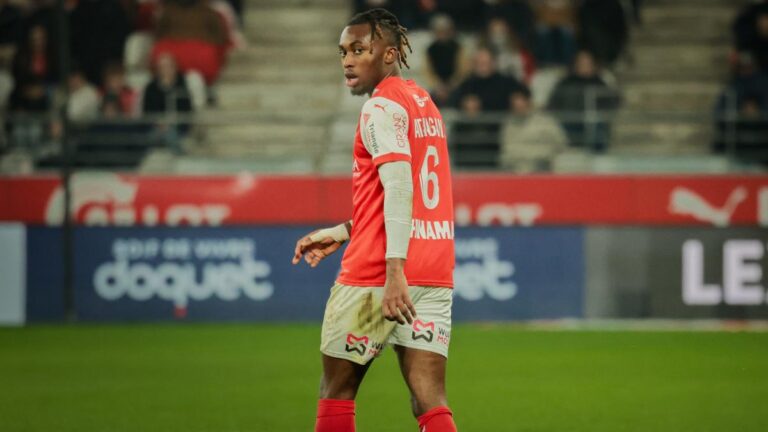 valentin-atangana-2425.jpg