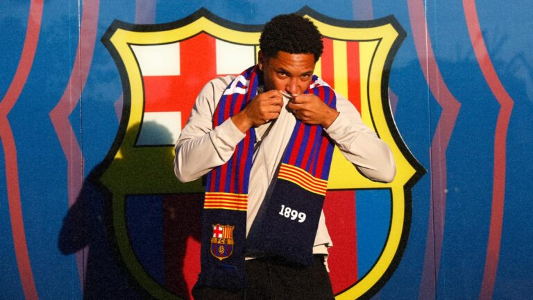 vitor-roque-fcb2324.jpg