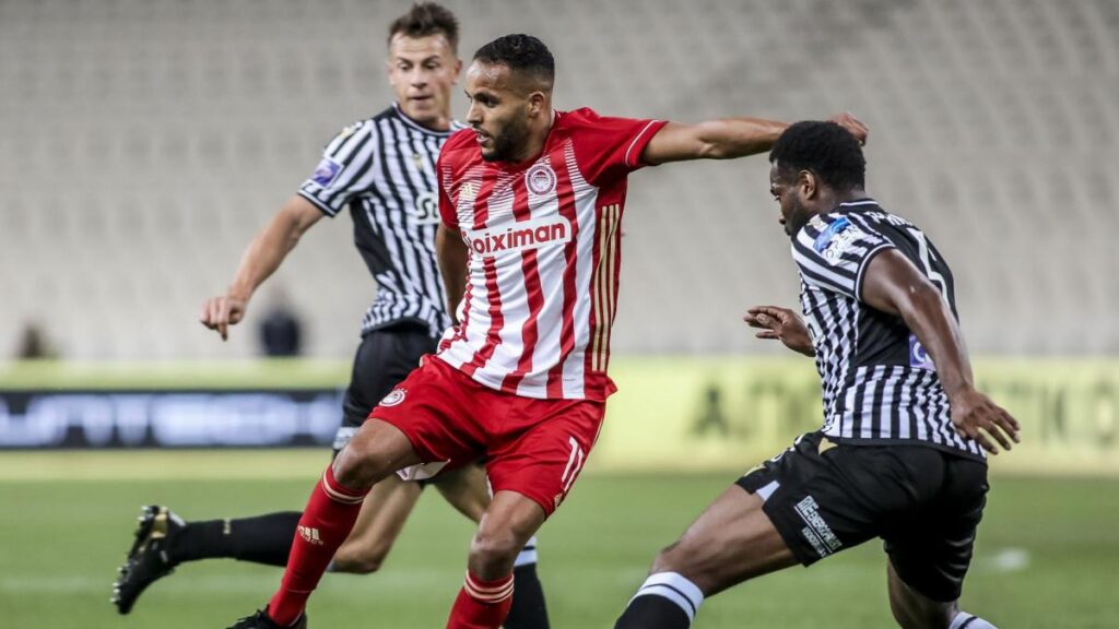 youssef-el-arabi-olyupiakos-2021.jpg