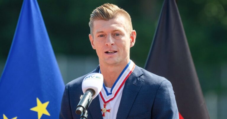 ICONSPORT_264713_0003-1.jpg