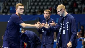 Alexis-et-Felix-Lebrun-se-congratulent-pendant-un-match-de-la-France-aux-championnats-d-Europe-par-e.jpeg